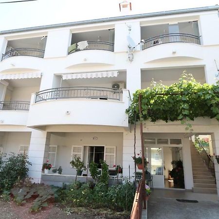 Dinka Guesthouse Makarska Buitenkant foto