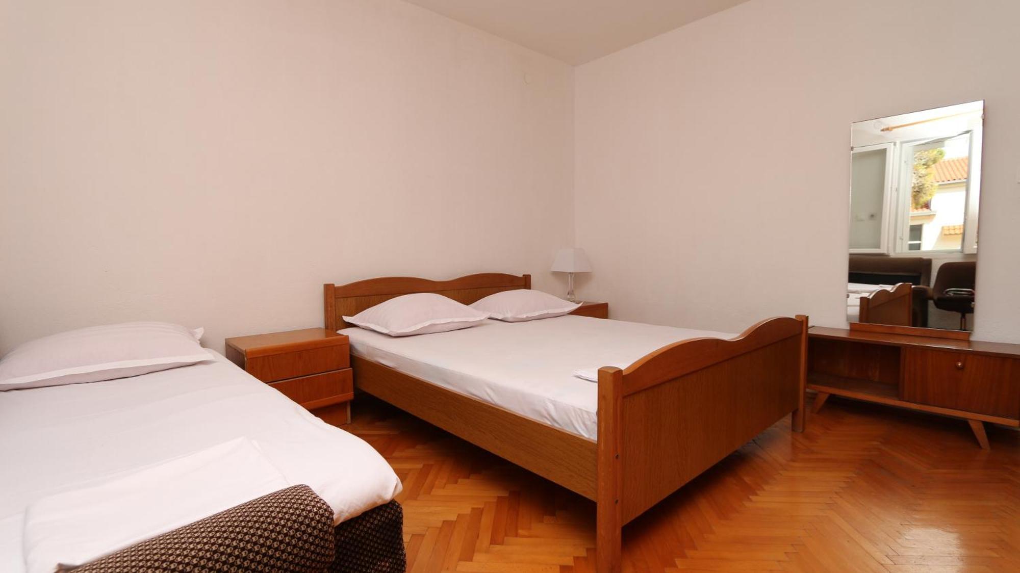 Dinka Guesthouse Makarska Buitenkant foto