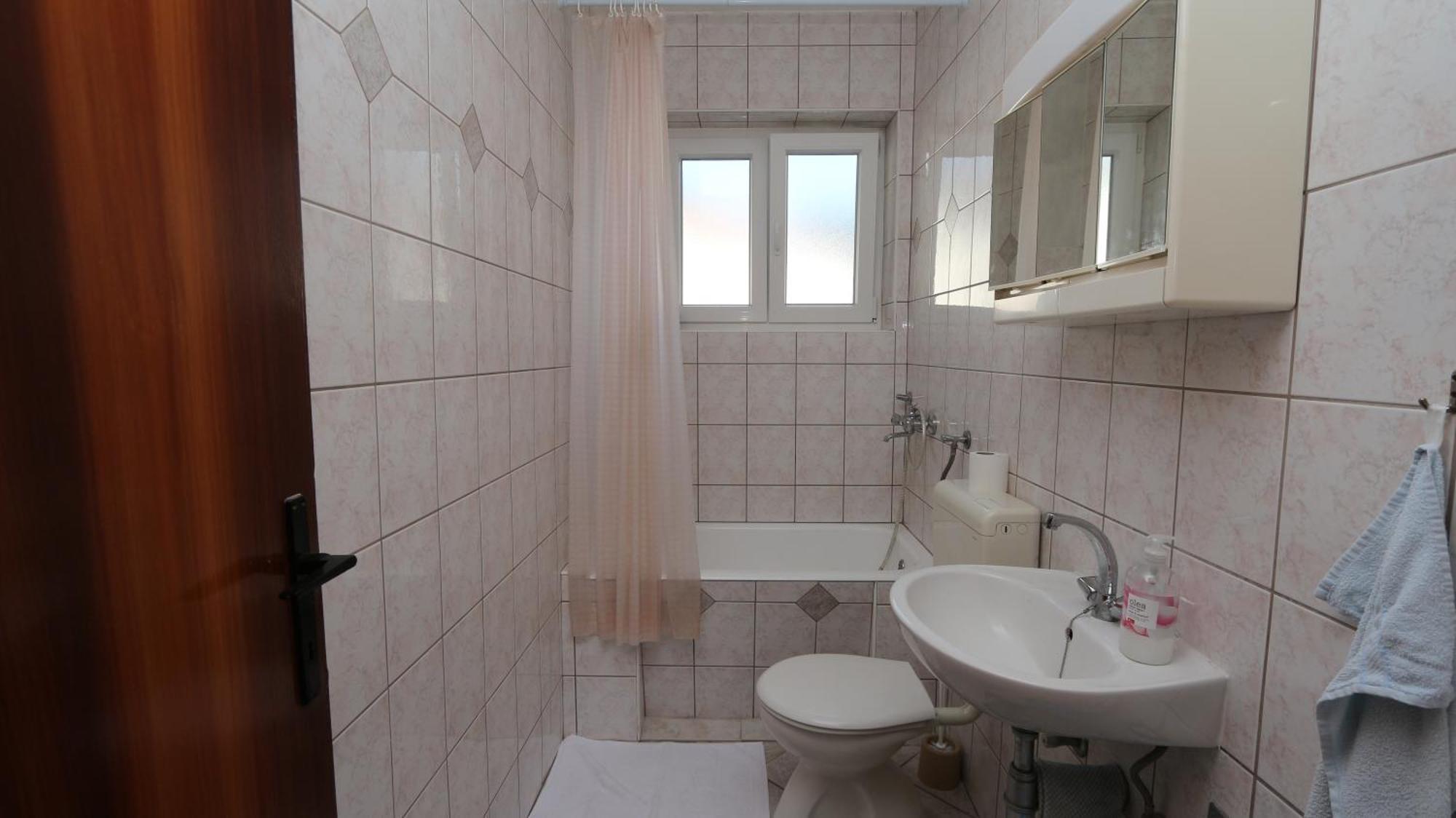 Dinka Guesthouse Makarska Buitenkant foto