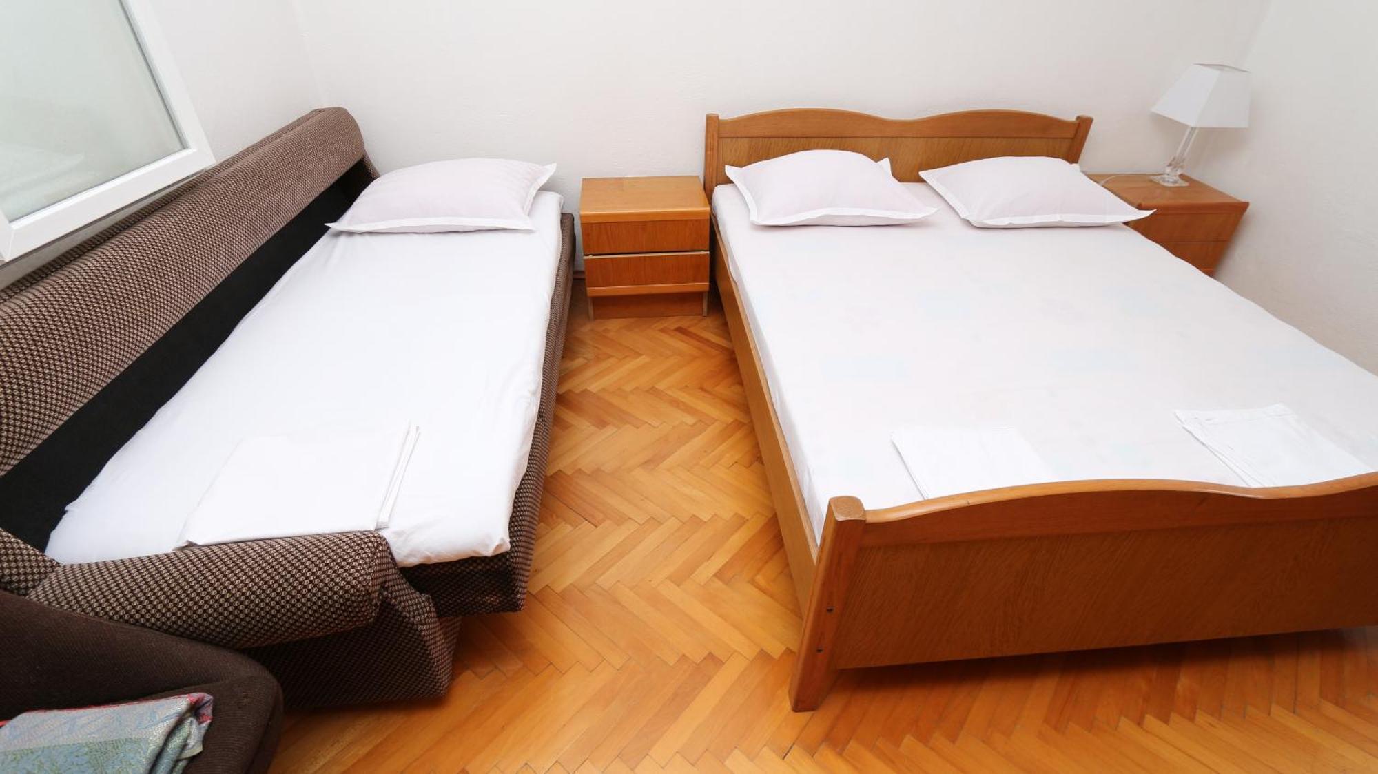 Dinka Guesthouse Makarska Buitenkant foto