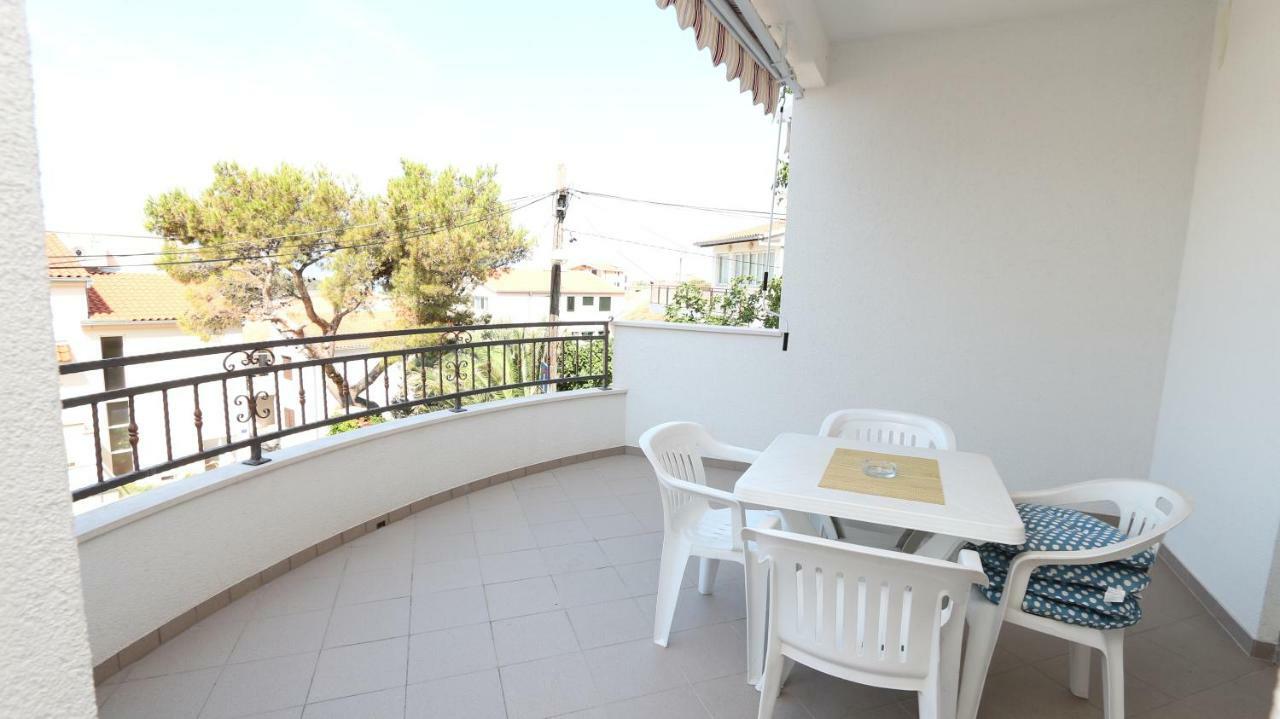 Dinka Guesthouse Makarska Buitenkant foto