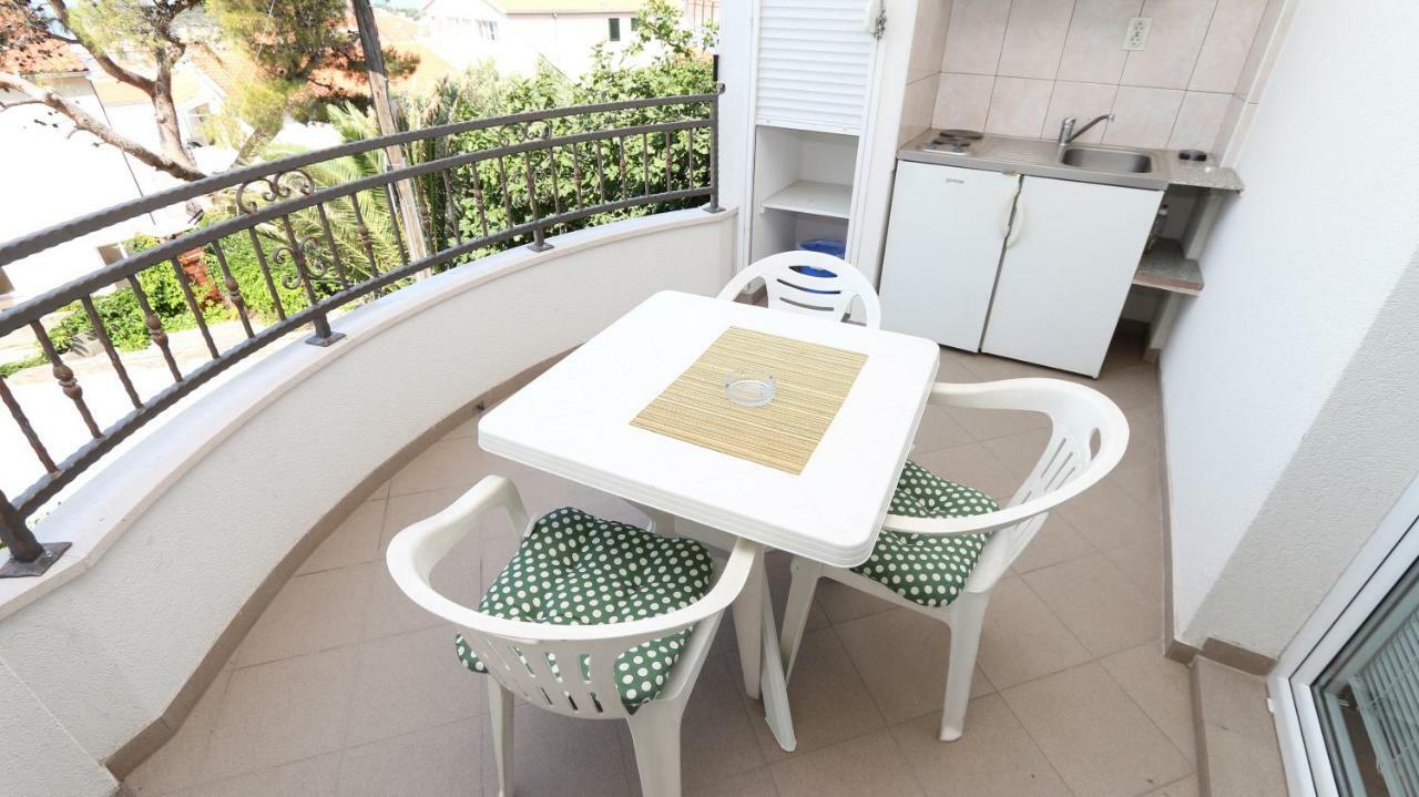 Dinka Guesthouse Makarska Buitenkant foto