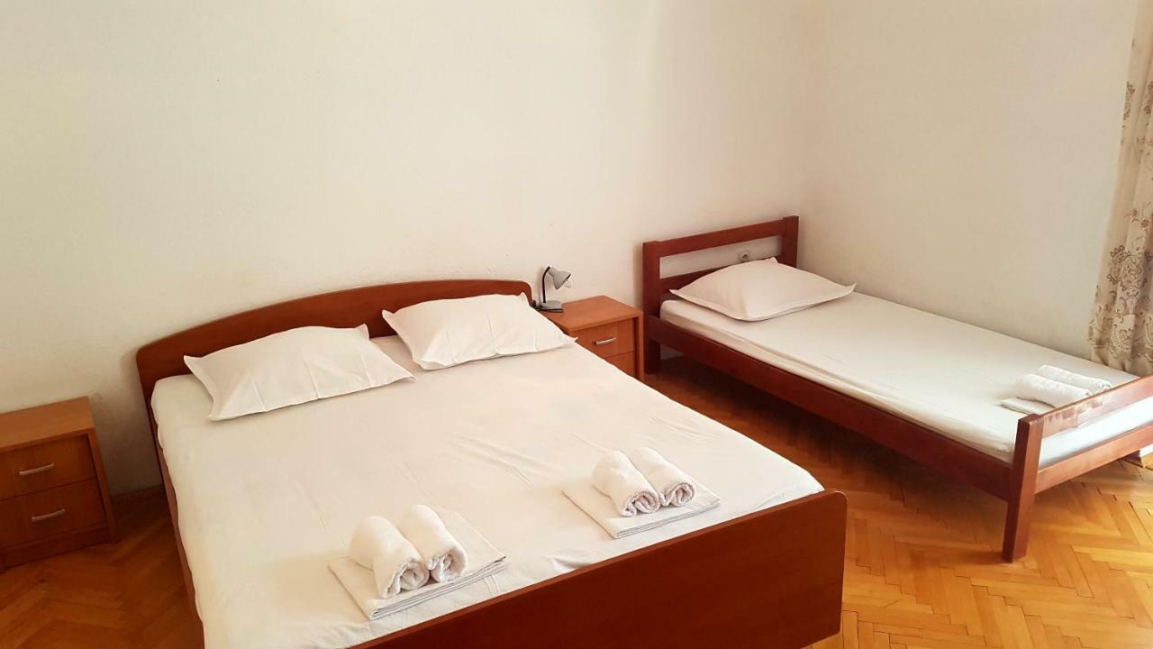 Dinka Guesthouse Makarska Buitenkant foto